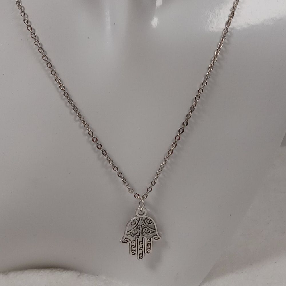 💍HAMSA CHARM SILVER NECKLACE 8 INCHES